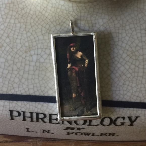 Delphi Priestess Pythias Oracle Tarot Witch Gypsy - Picture 2 of 4